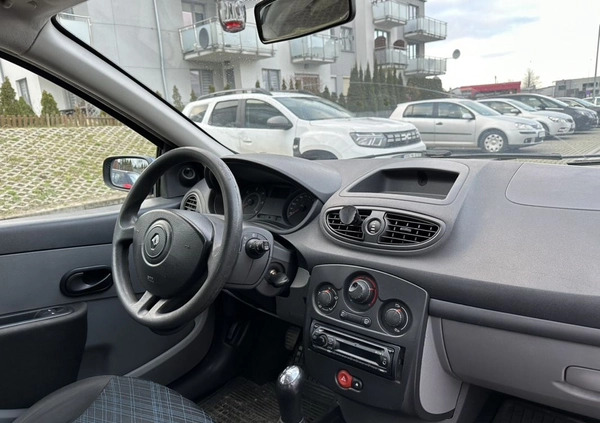 Renault Clio cena 6900 przebieg: 284628, rok produkcji 2006 z Kraków małe 46